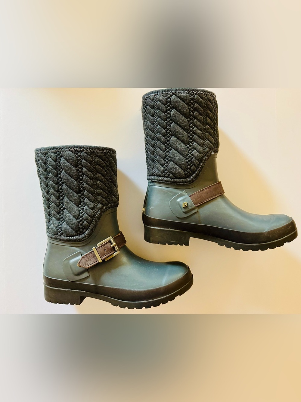 Women’s NWT Sperry boots size 6